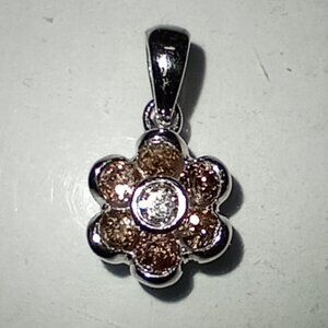 14Kt White Gold 0.39ctw Champagne & White Diamond Flower Pendant